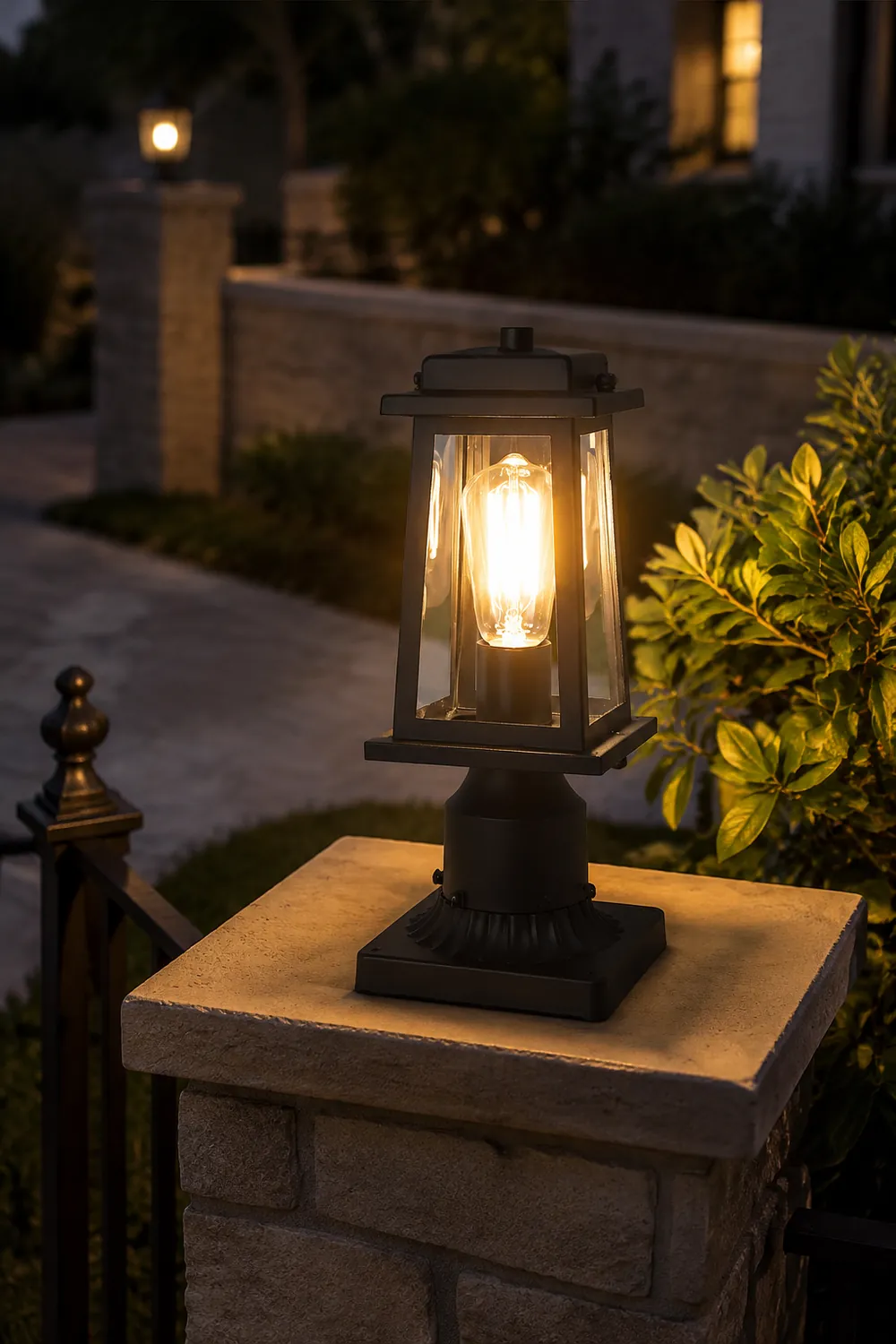 Outdoor Lantern Post Lights - Lumpaz