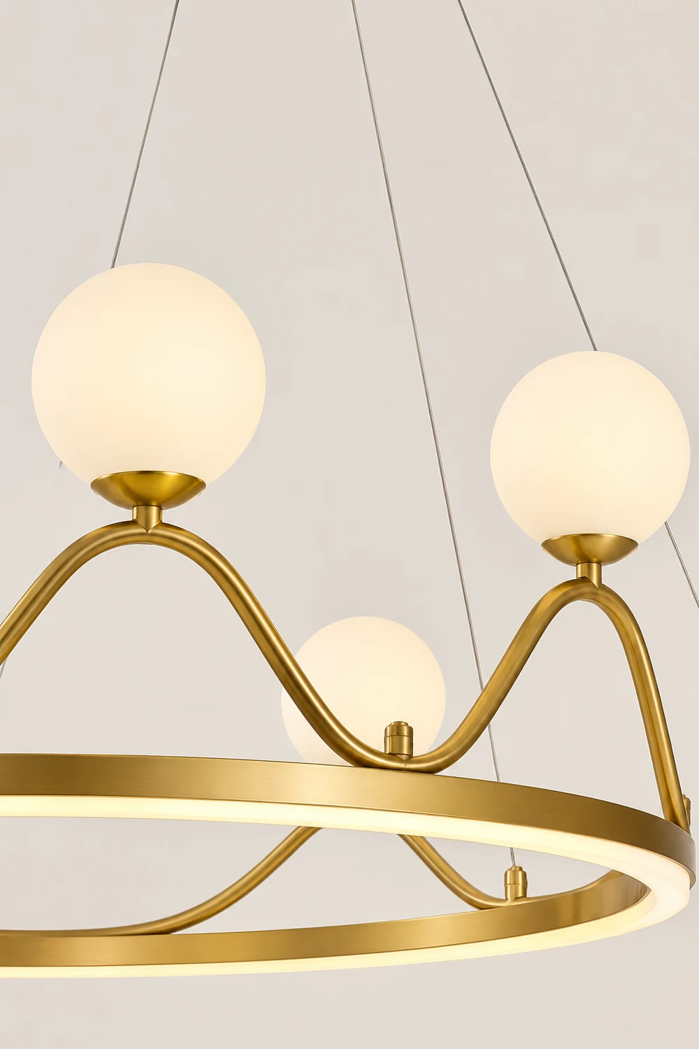 Crown Brass Chandelier - Lumpaz