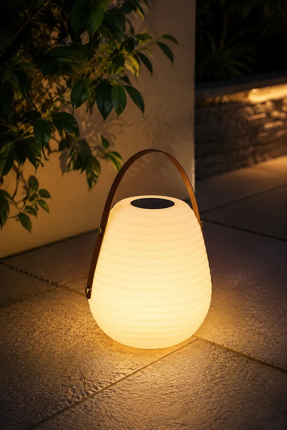 Beehive Solar Lantern Outdoor Lamp - Lumpaz