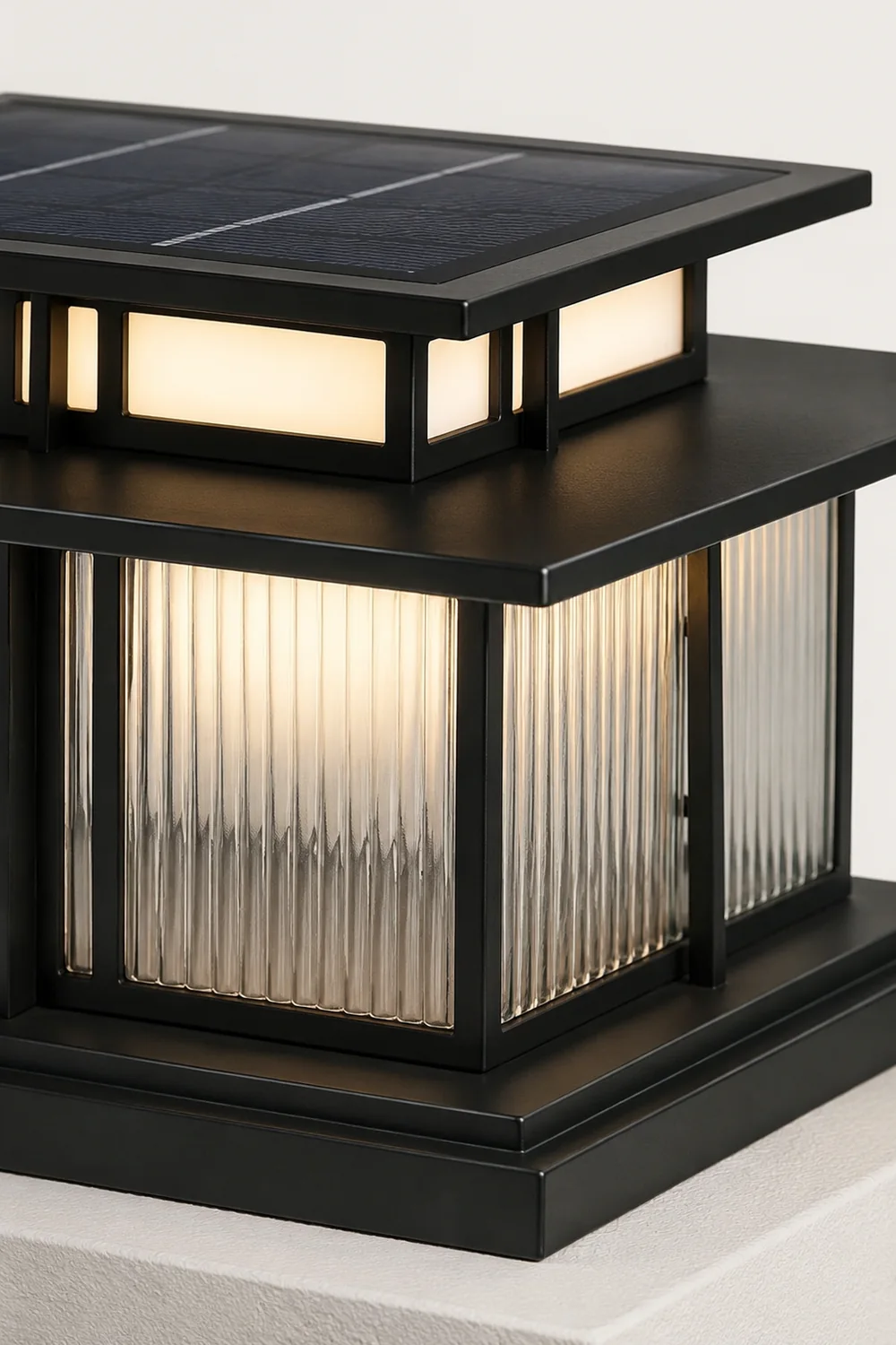 Boilyn Solar Outdoor Pillar Light - Lumpaz