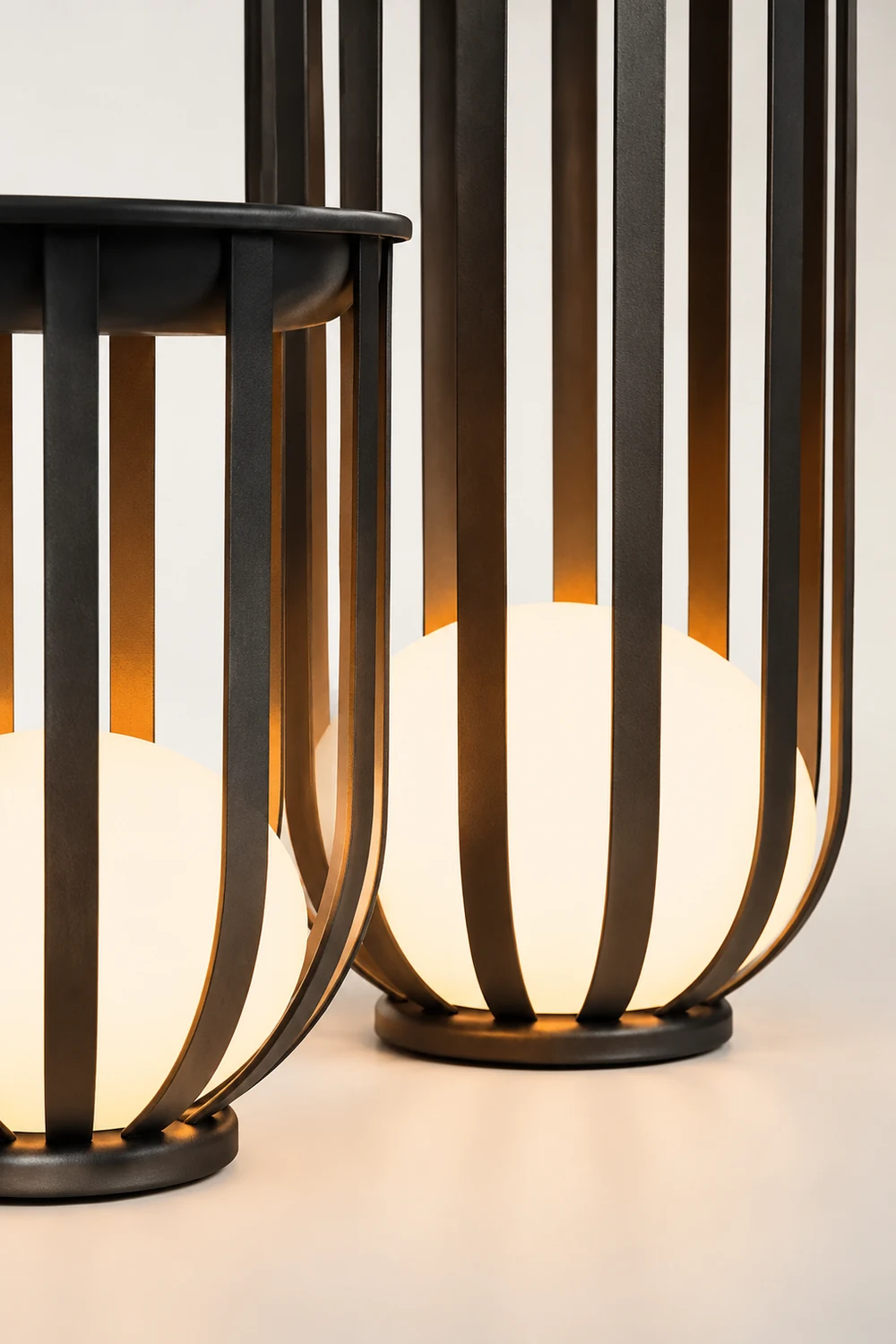 Bols Outdoor Solar Power Garden Lamp - Lumpaz