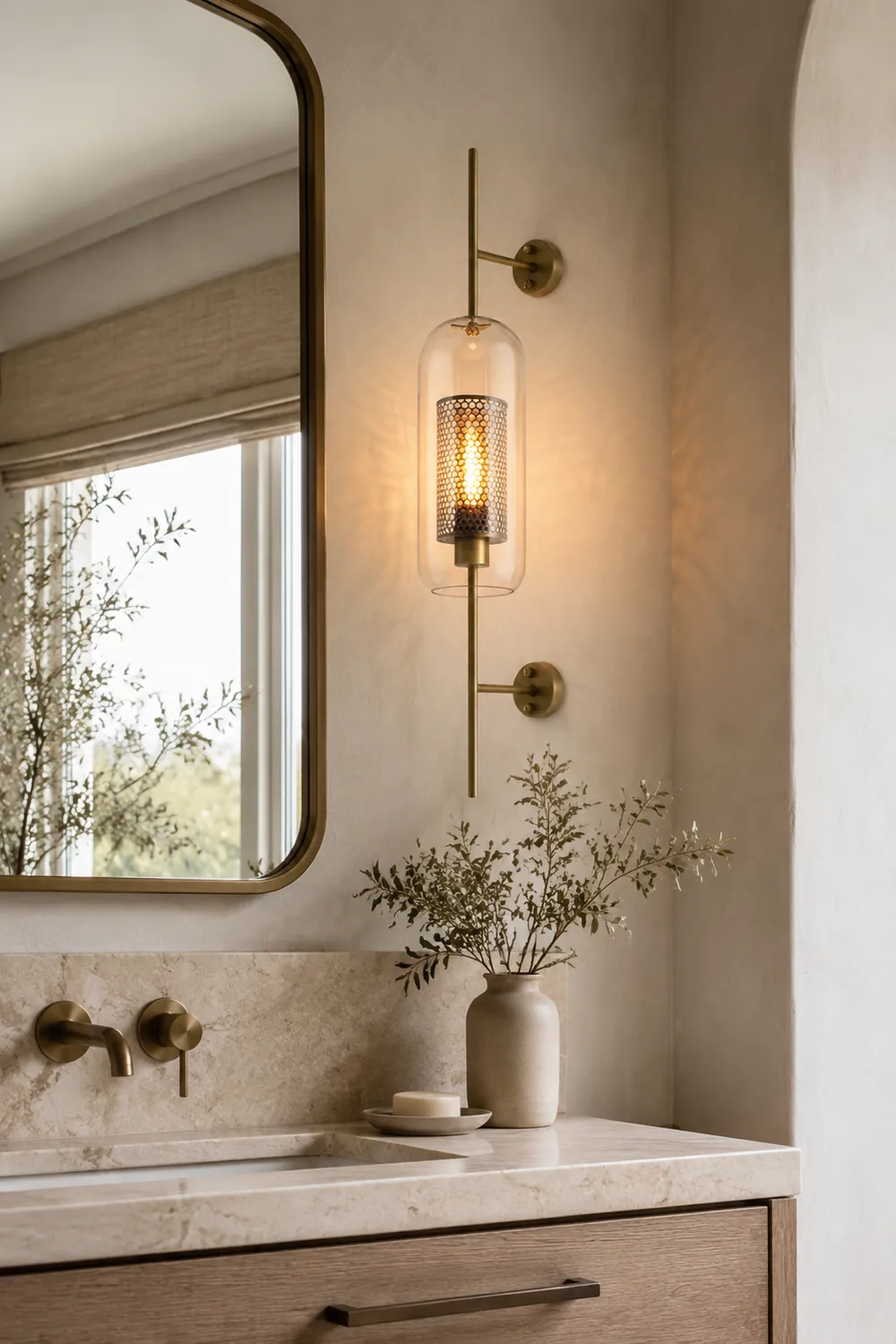Chiswick Glass Wall Light - Lumpaz