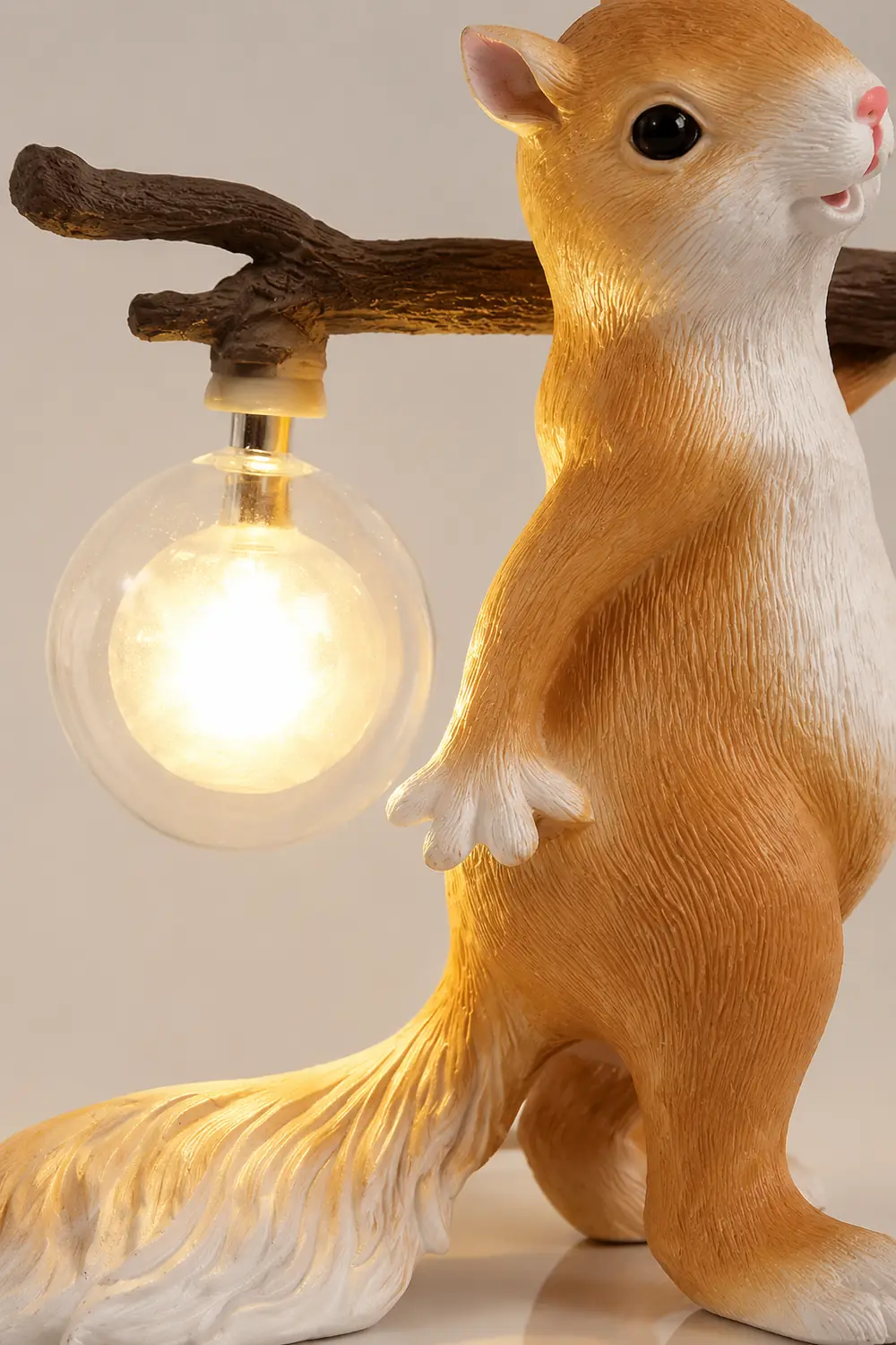 Squirrel Table Lamp - Lumpaz