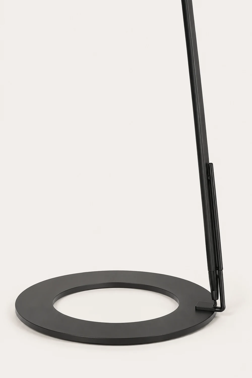 Stealth Floor Lamp - Lumpaz