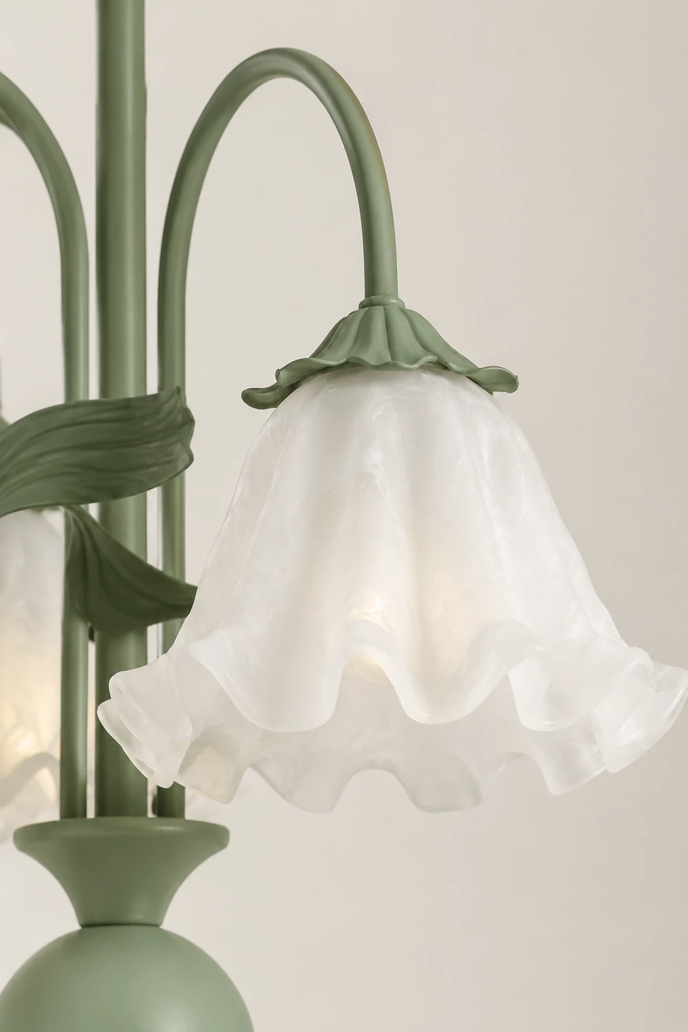 Bell Orchid Chandelier - Lumpaz