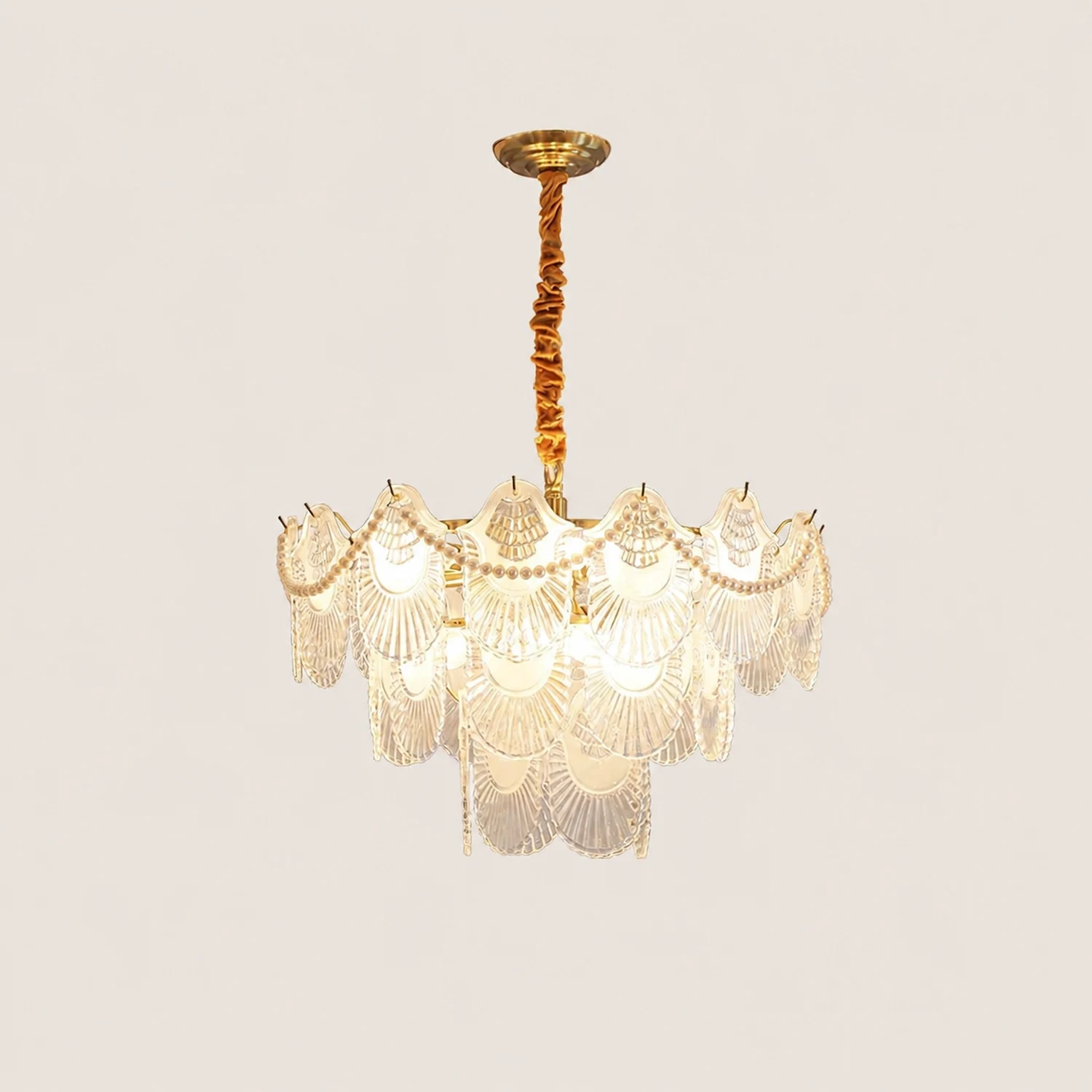 Pearl Glass Shell Chandelier - Lumpaz