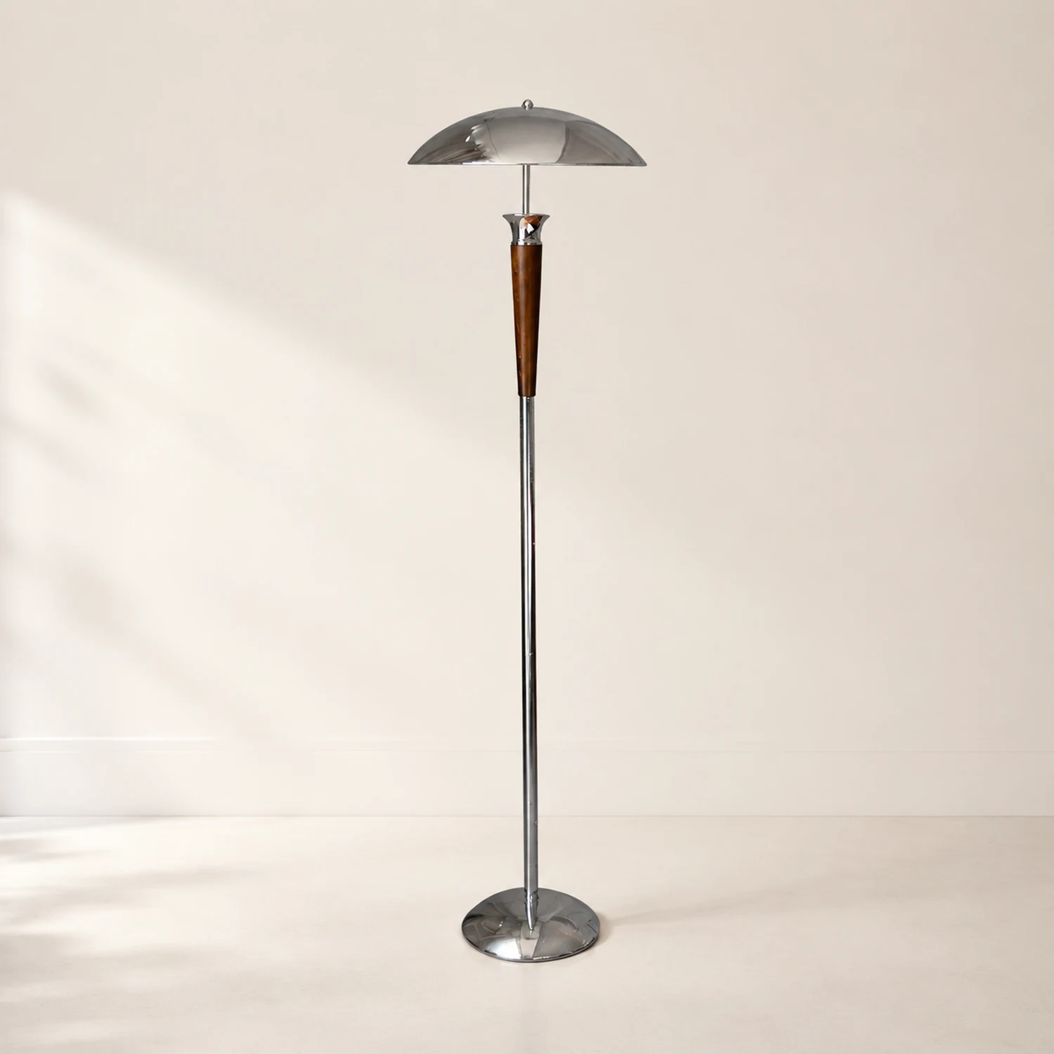 Helmet Floor Lamp - Lumpaz