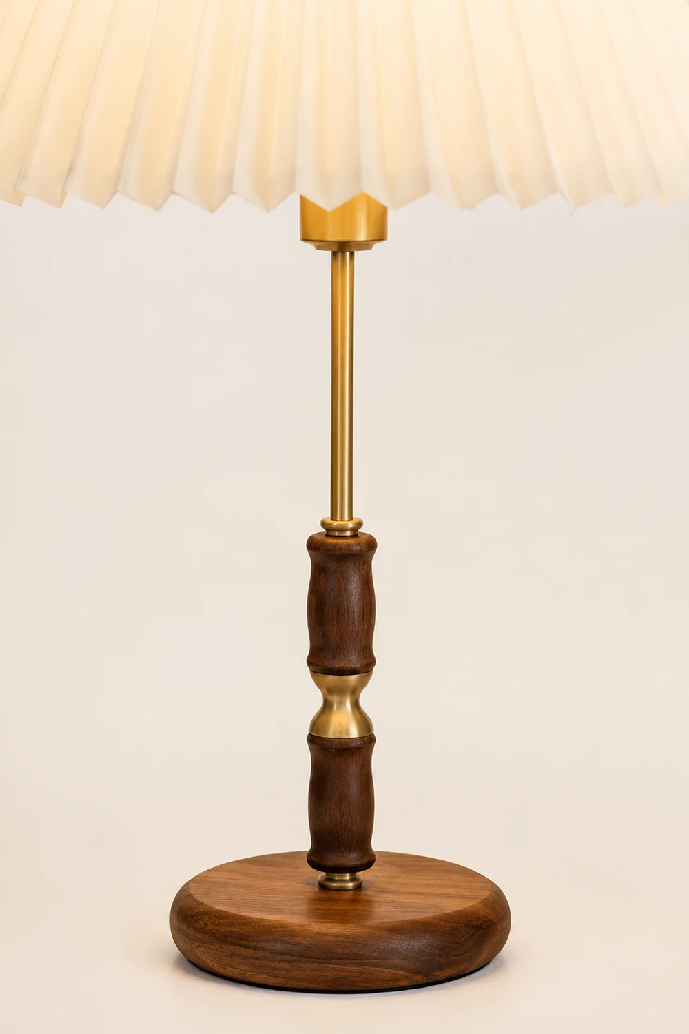 Le Klint Table Lamp - Lumpaz