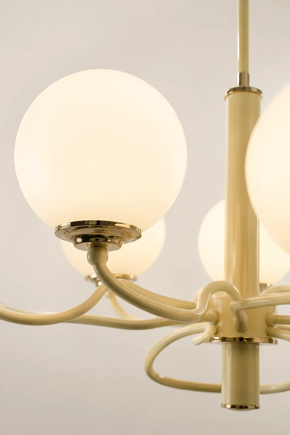 Radiant Globe Chandelier - Lumpaz