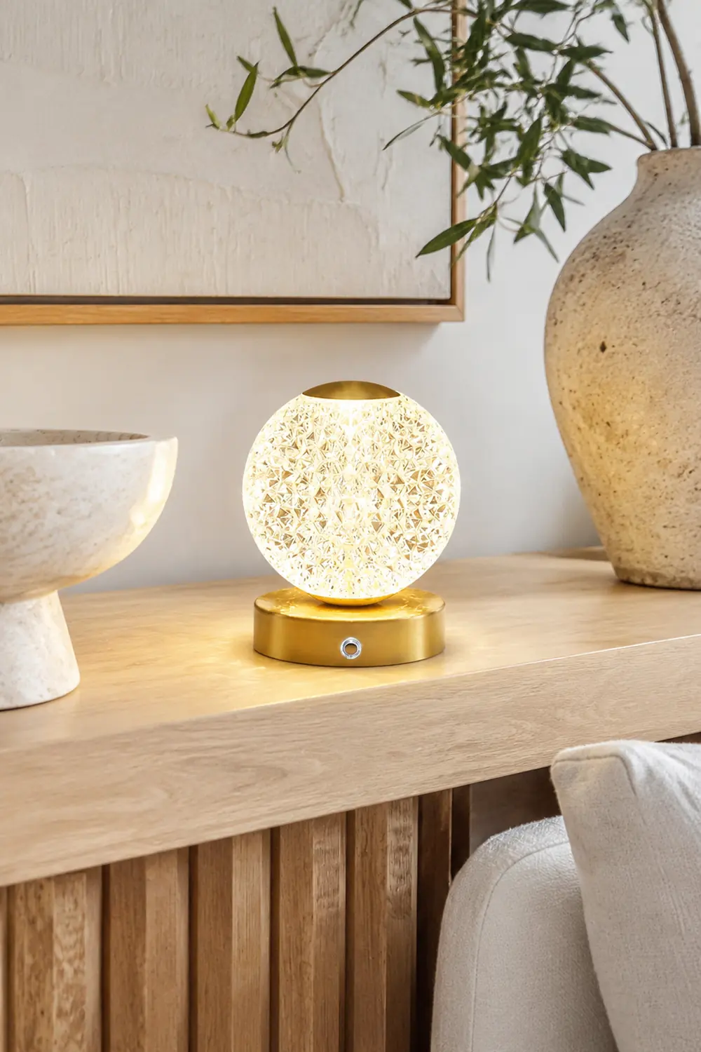 Jarin Diamond Built-in Battery Table Lamp - Lumpaz