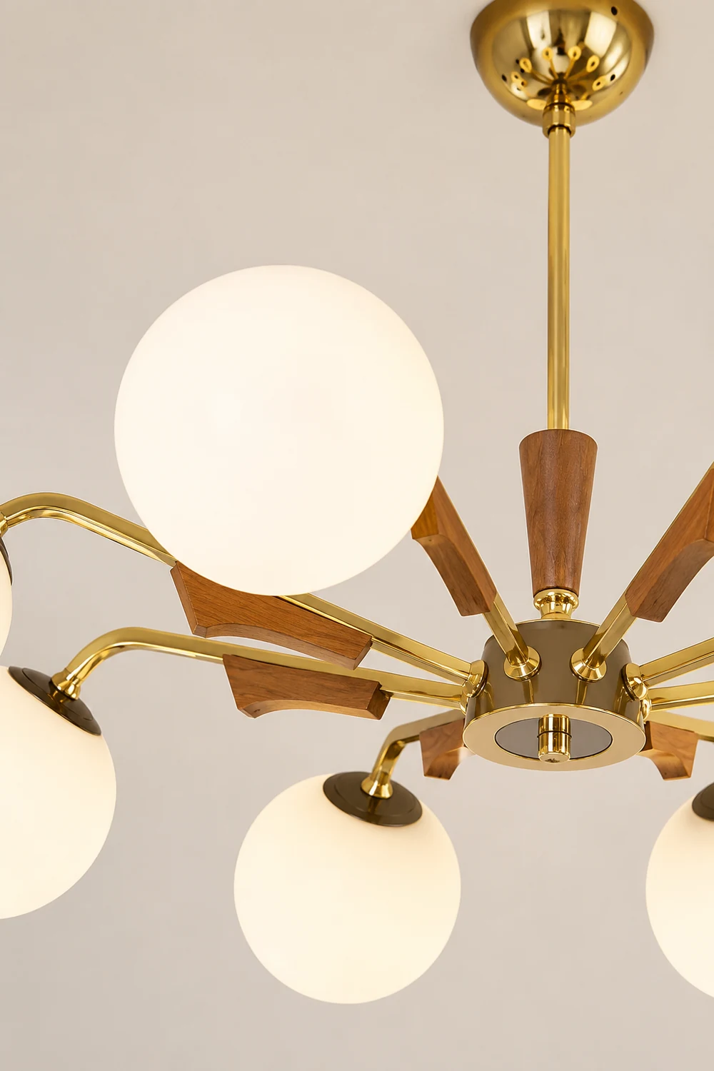 Jeri Sputnik Chandelier - Lumpaz