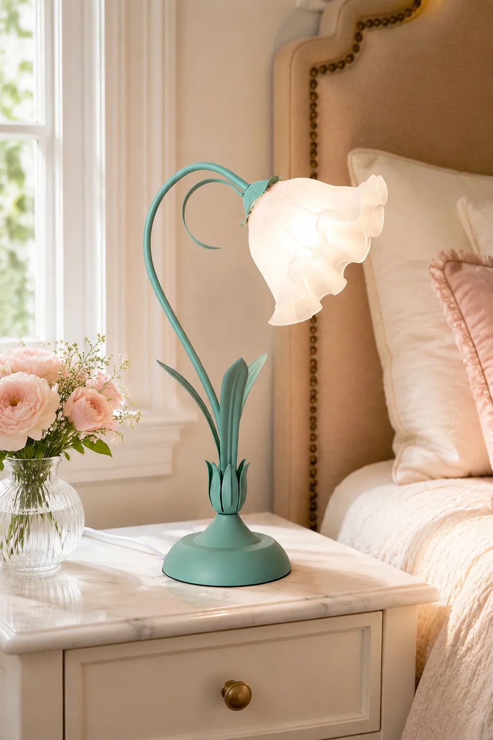Lily of the Valley Table Lamp - Lumpaz