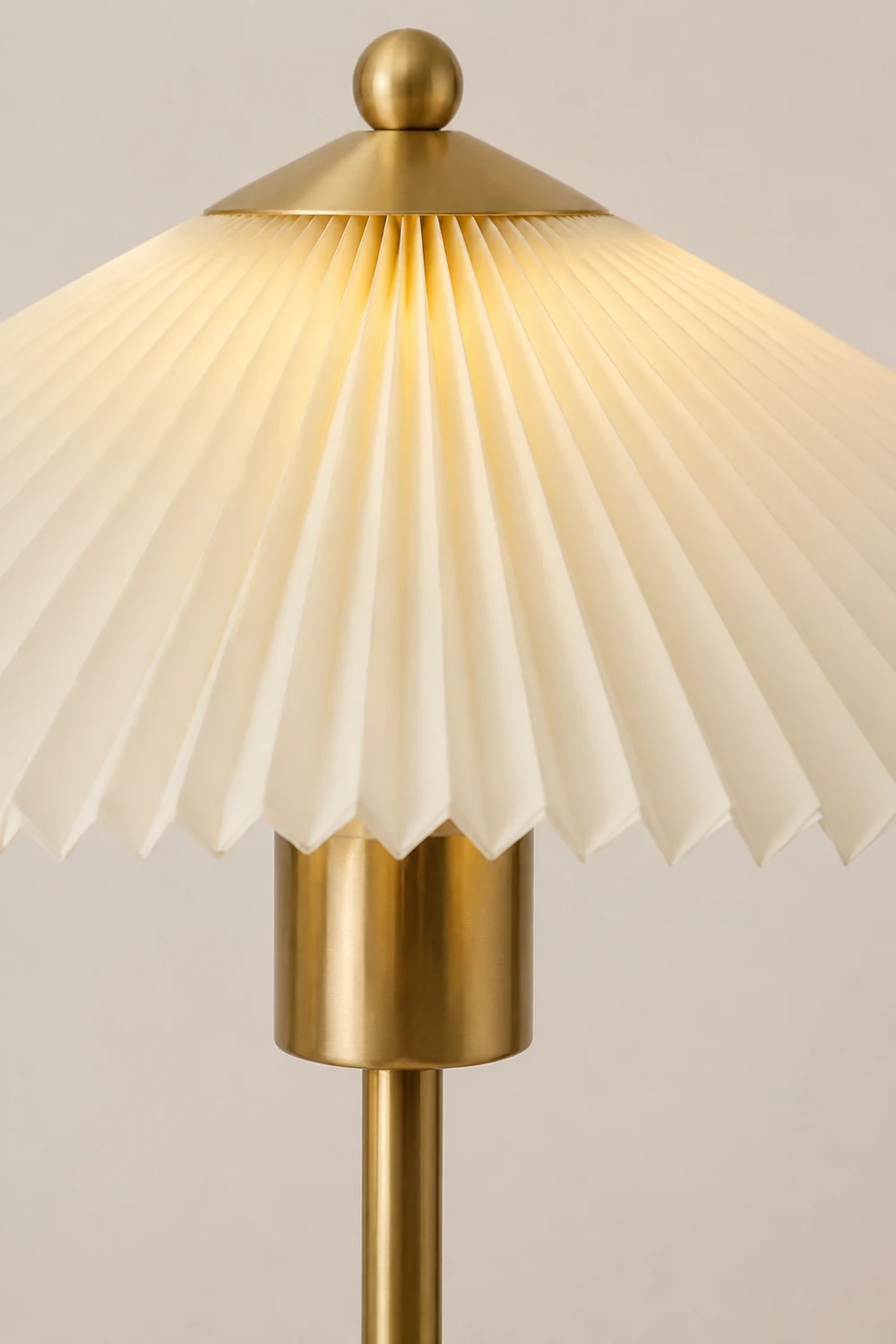 Perla Pleated Table Lamp - Lumpaz