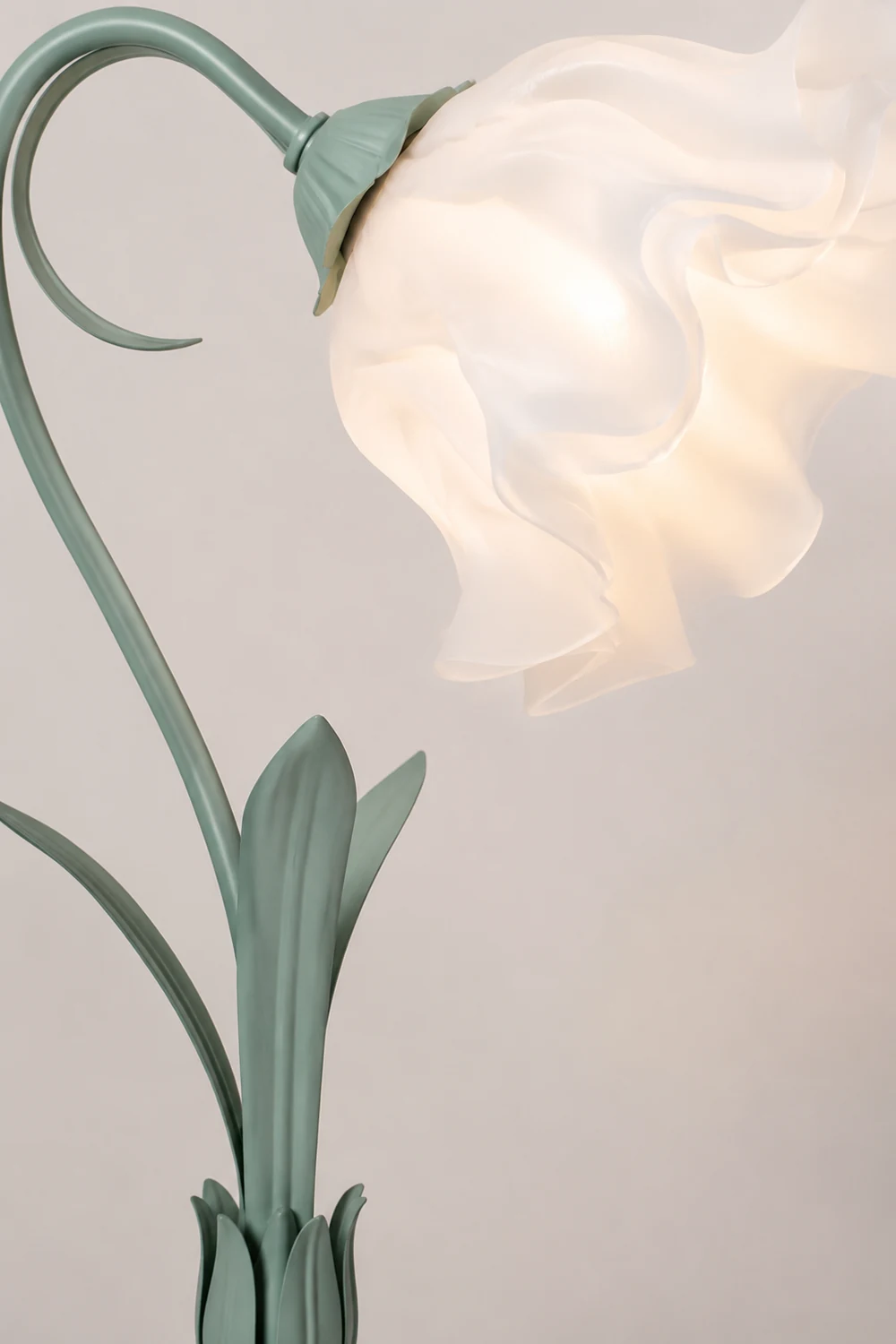 Lily of the Valley Table Lamp - Lumpaz