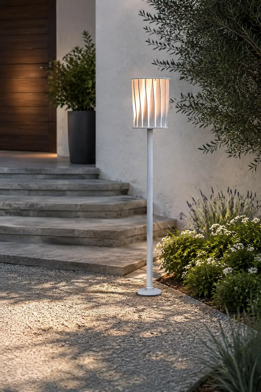 White Column Garden Light - Lumpaz