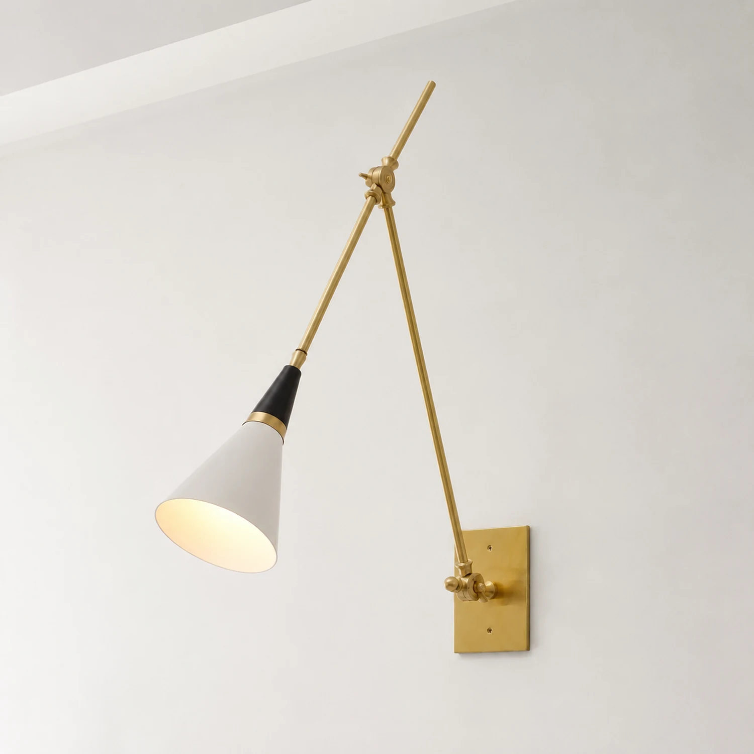 Magari Wall Lamp - Lumpaz