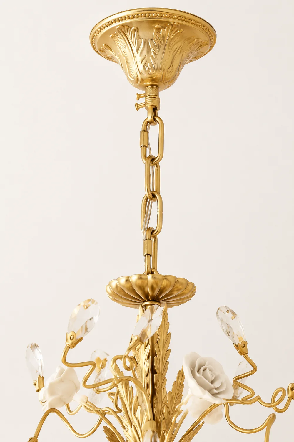 White Rose Crystal Chandelier - Lumpaz