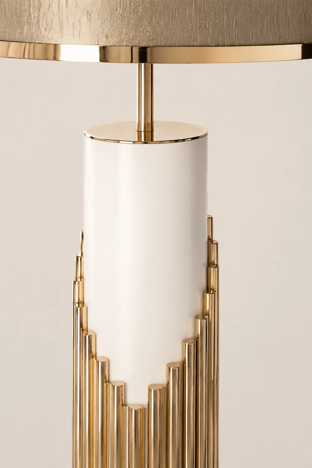 Streamline Table Lamp - Lumpaz