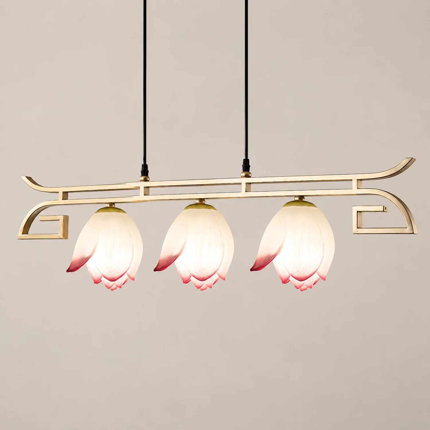 Lotus Bloom Chandelier - Lumpaz