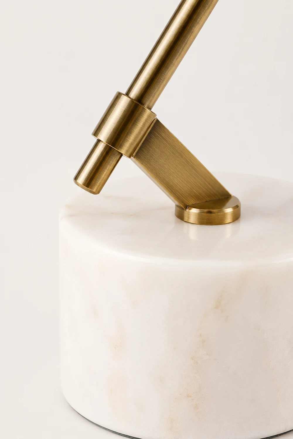 Small Hat Table Lamp - Lumpaz