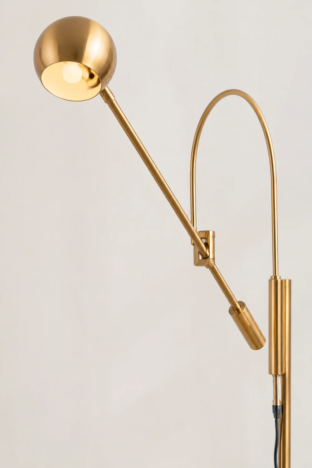 Scandinavian Floor Lamp - Lumpaz