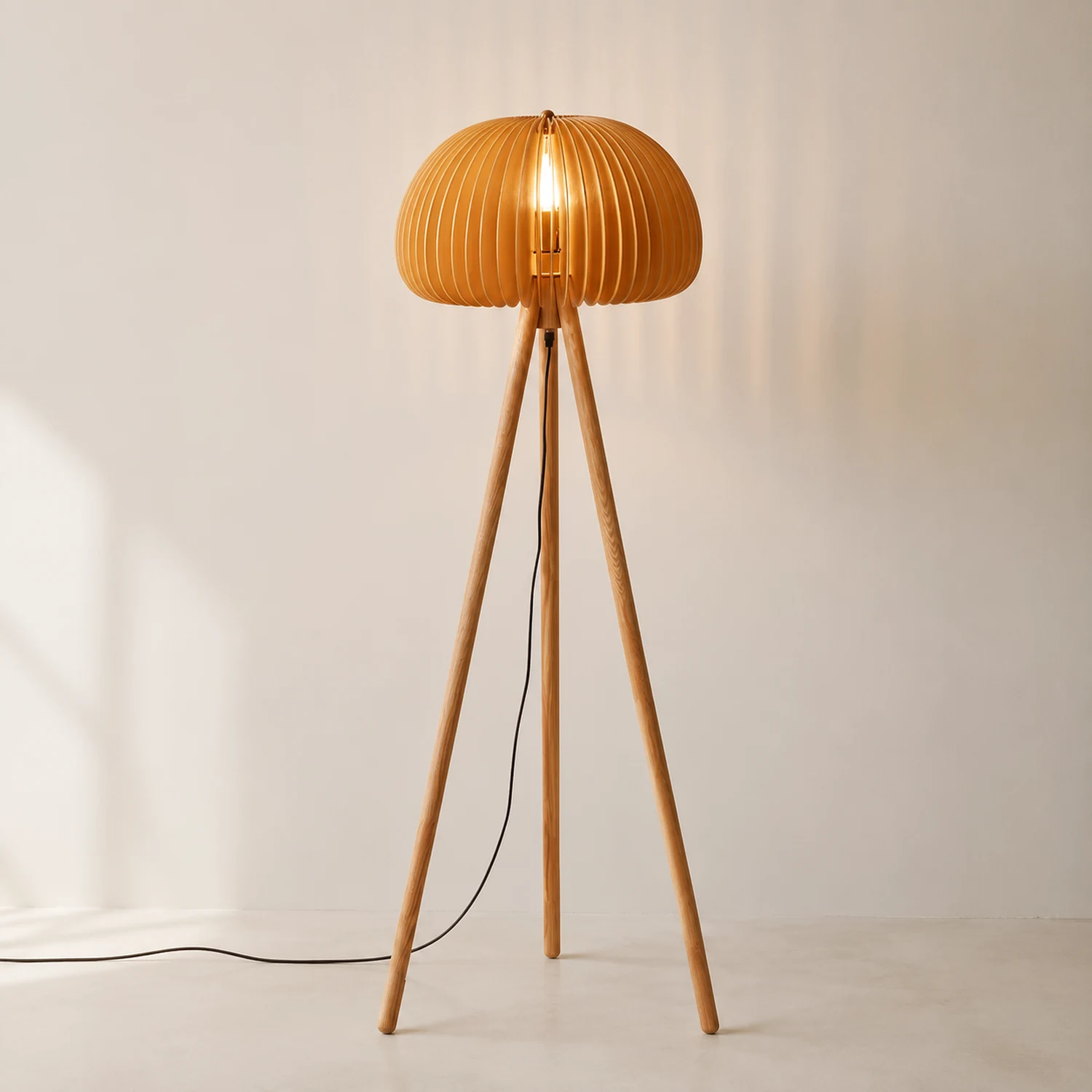 Wooden Pumpkin Floor Lamp - Lumpaz