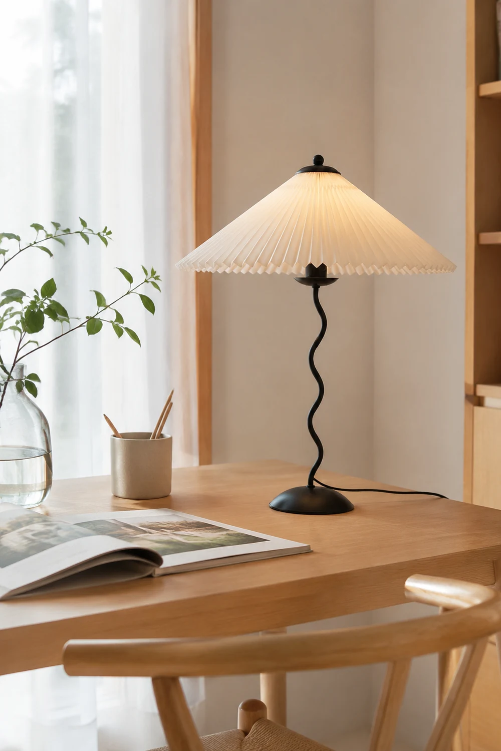Squiggle Table Lamp - Lumpaz