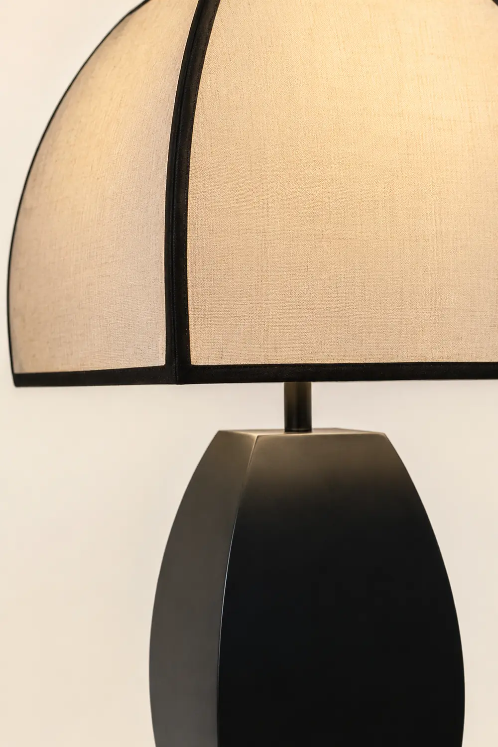 Javier Black Table Lamp - Lumpaz