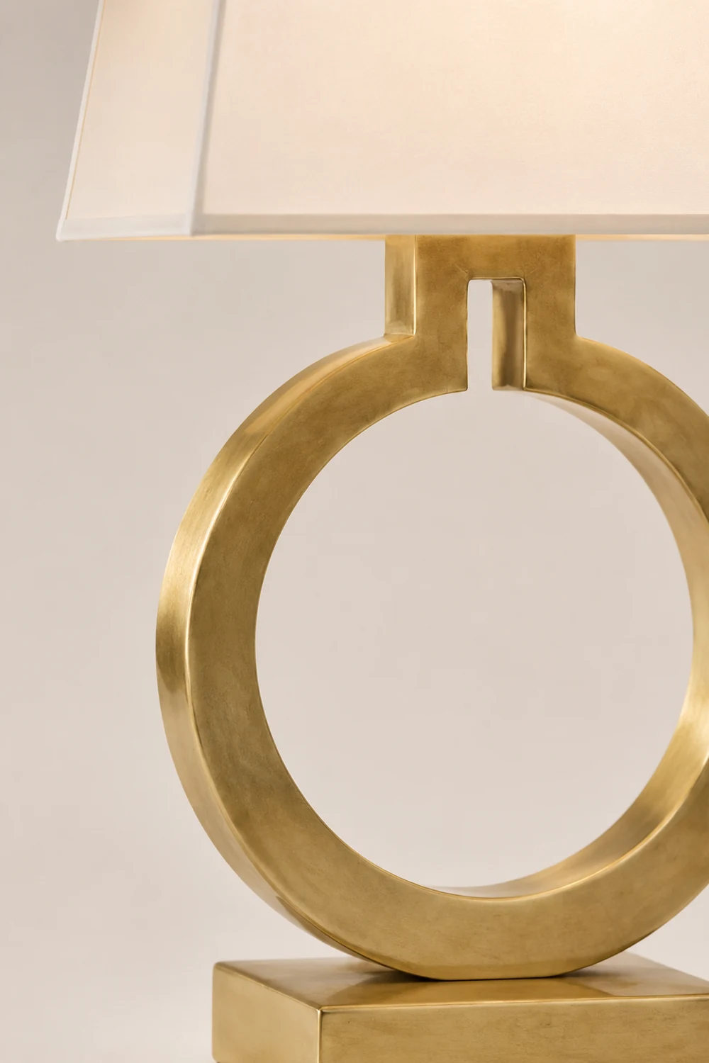 Ring Form Table Lamp - Lumpaz