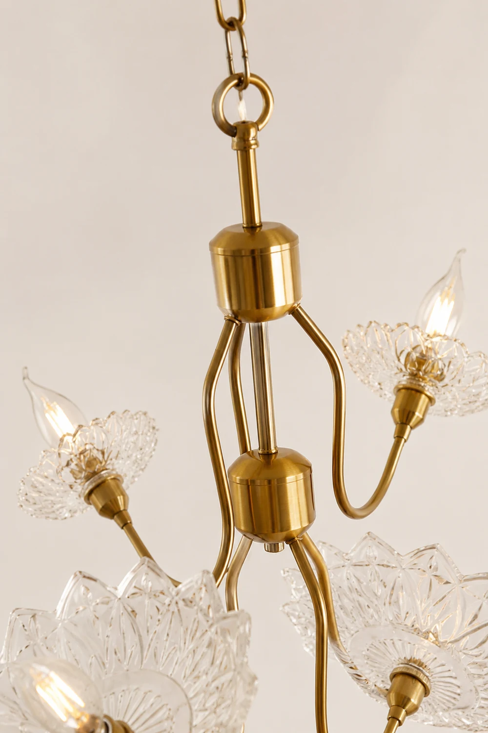 Monique Lhuillier Chandelier - Lumpaz