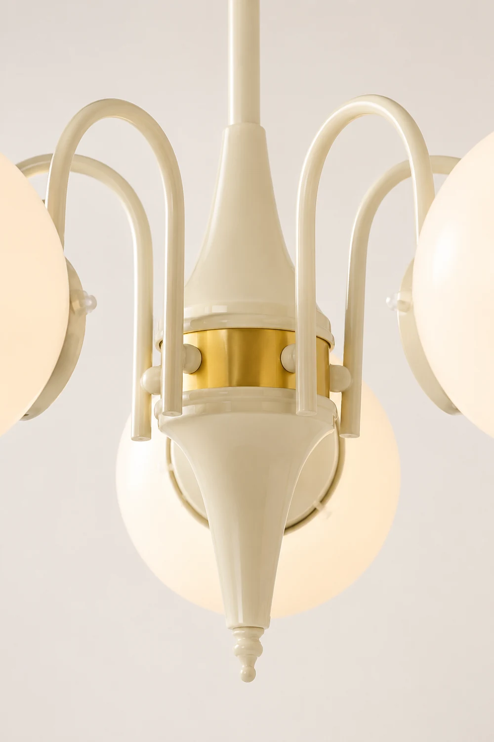 Cream Ball Chandelier - Lumpaz