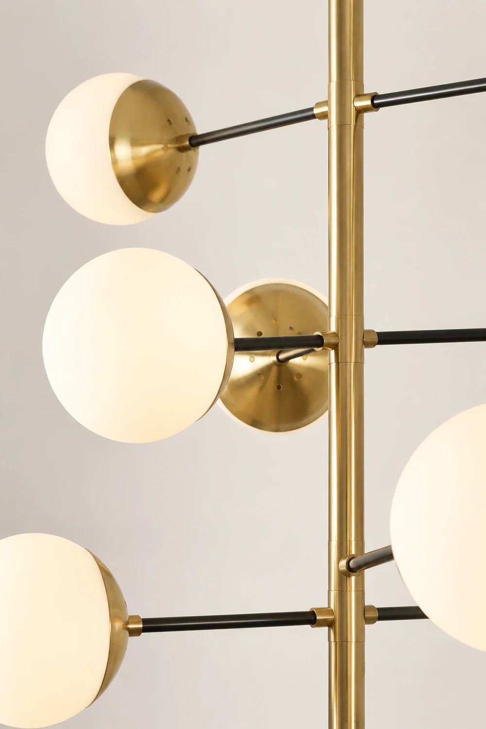 Waverly Chandelier - Lumpaz
