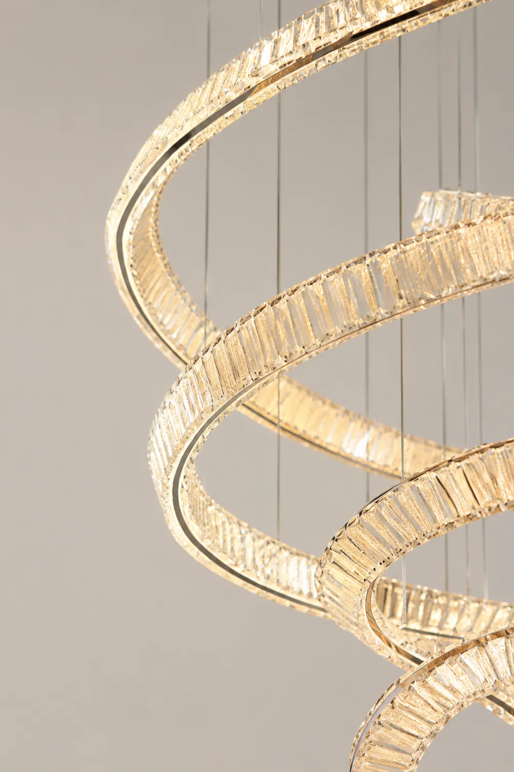 Long Spiral Crystal Chandelier - Lumpaz