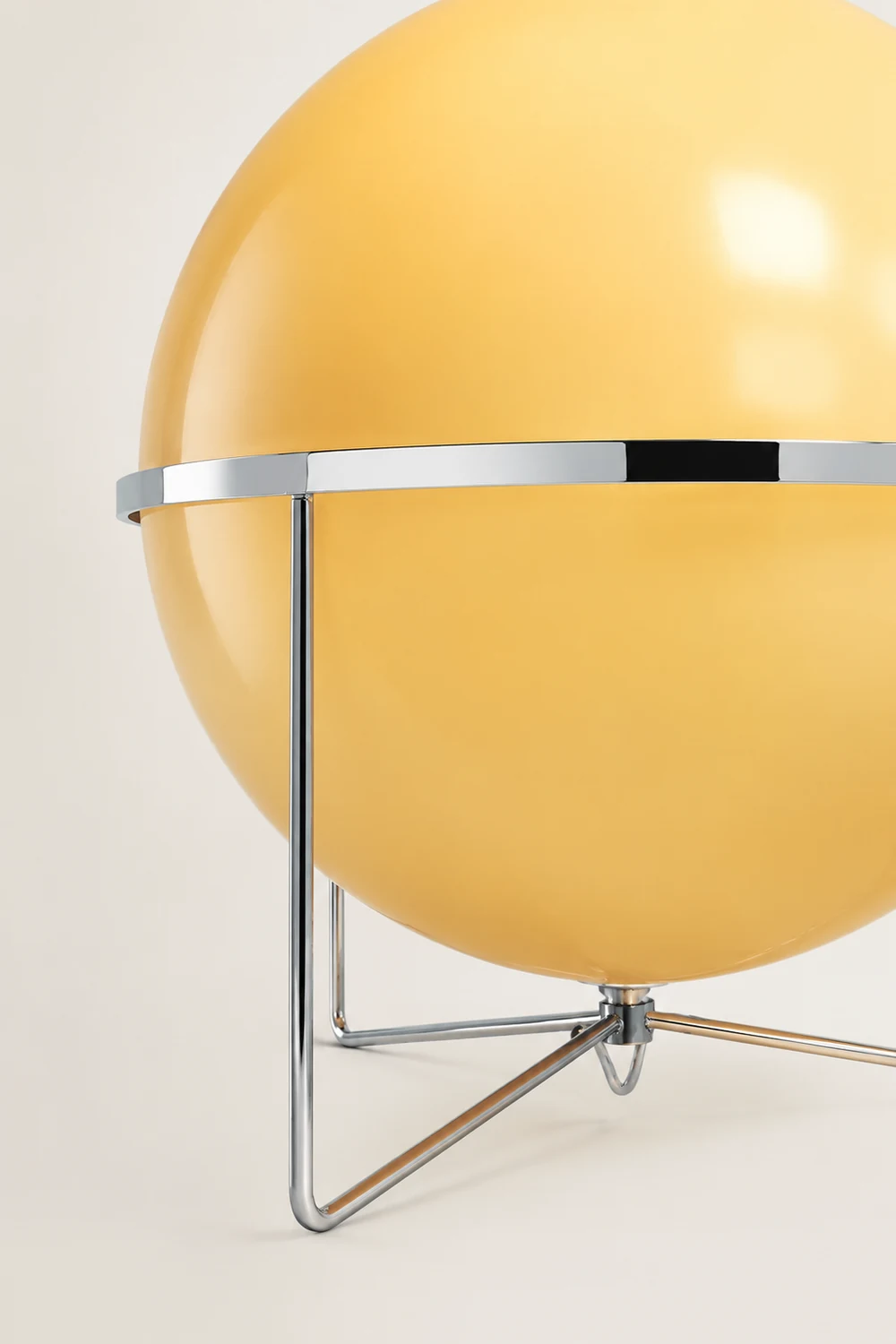 Yolk Table Lamp - Lumpaz