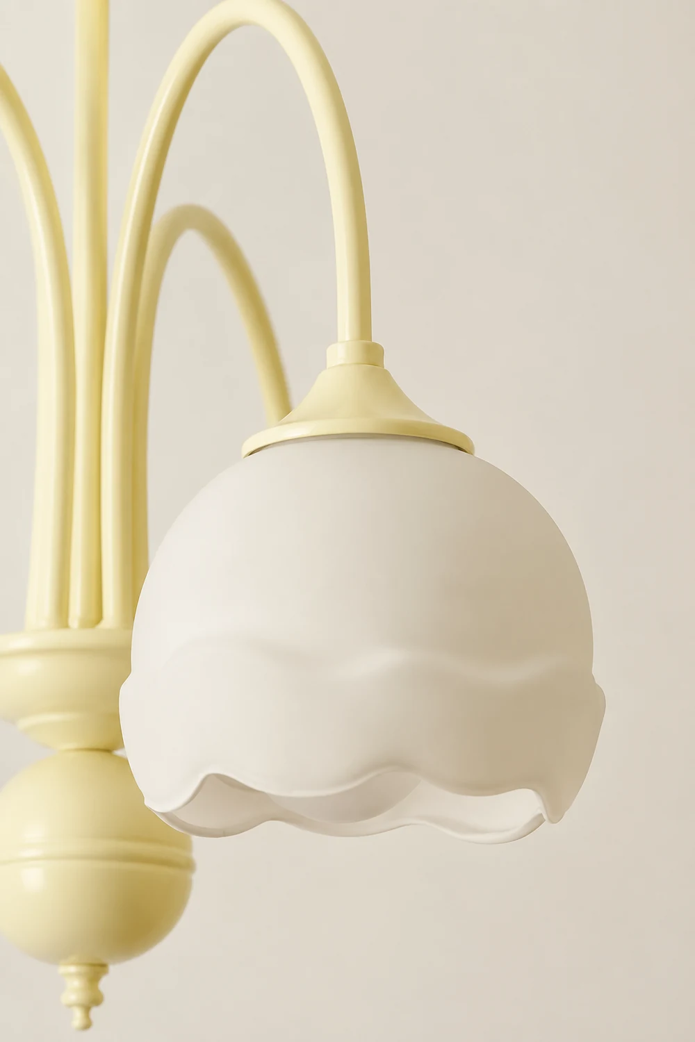 Creamy Glass  Chandelier - Lumpaz