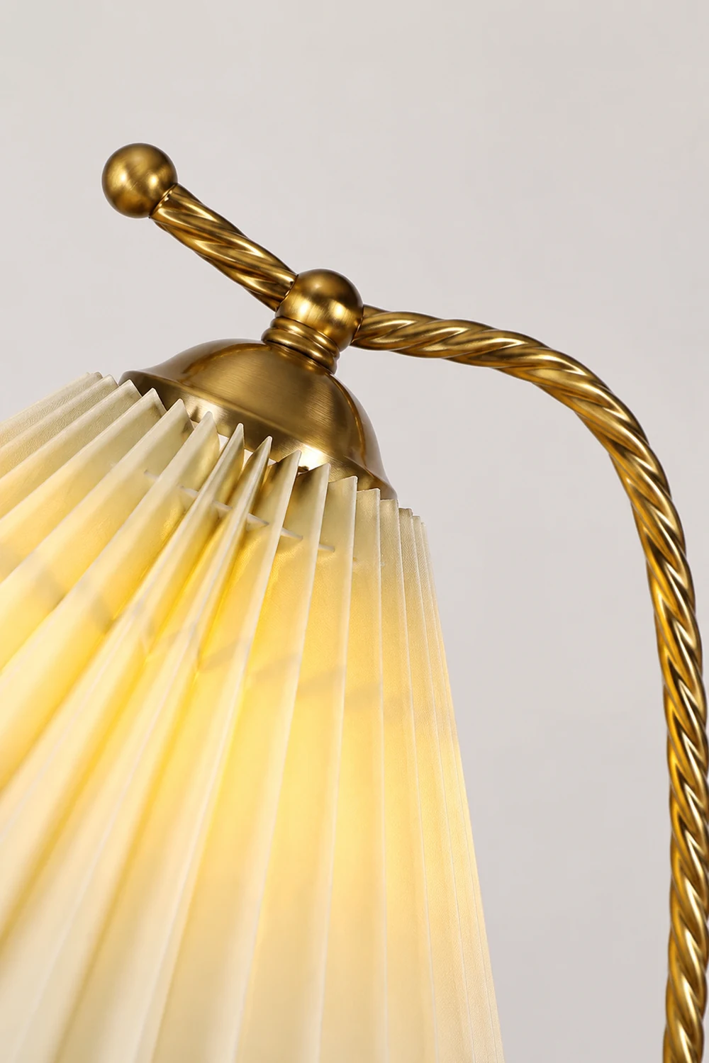 Dotty Table Lamp - Lumpaz