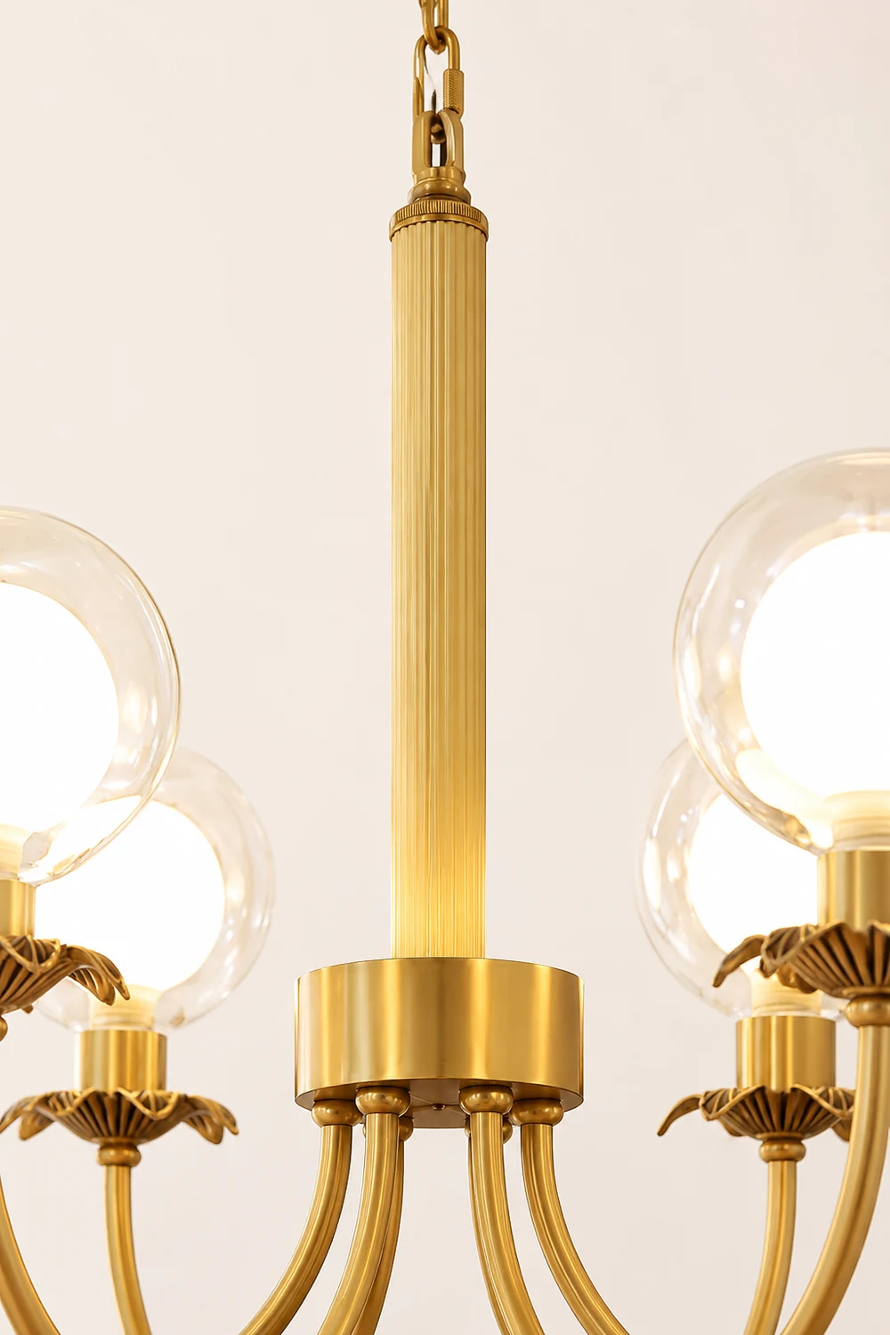 Aureate Radiance Glass Chandelier - Lumpaz