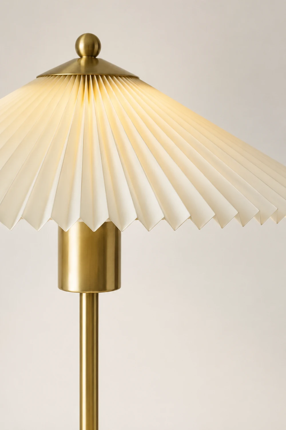 Perla Pleated Table Lamp - Lumpaz