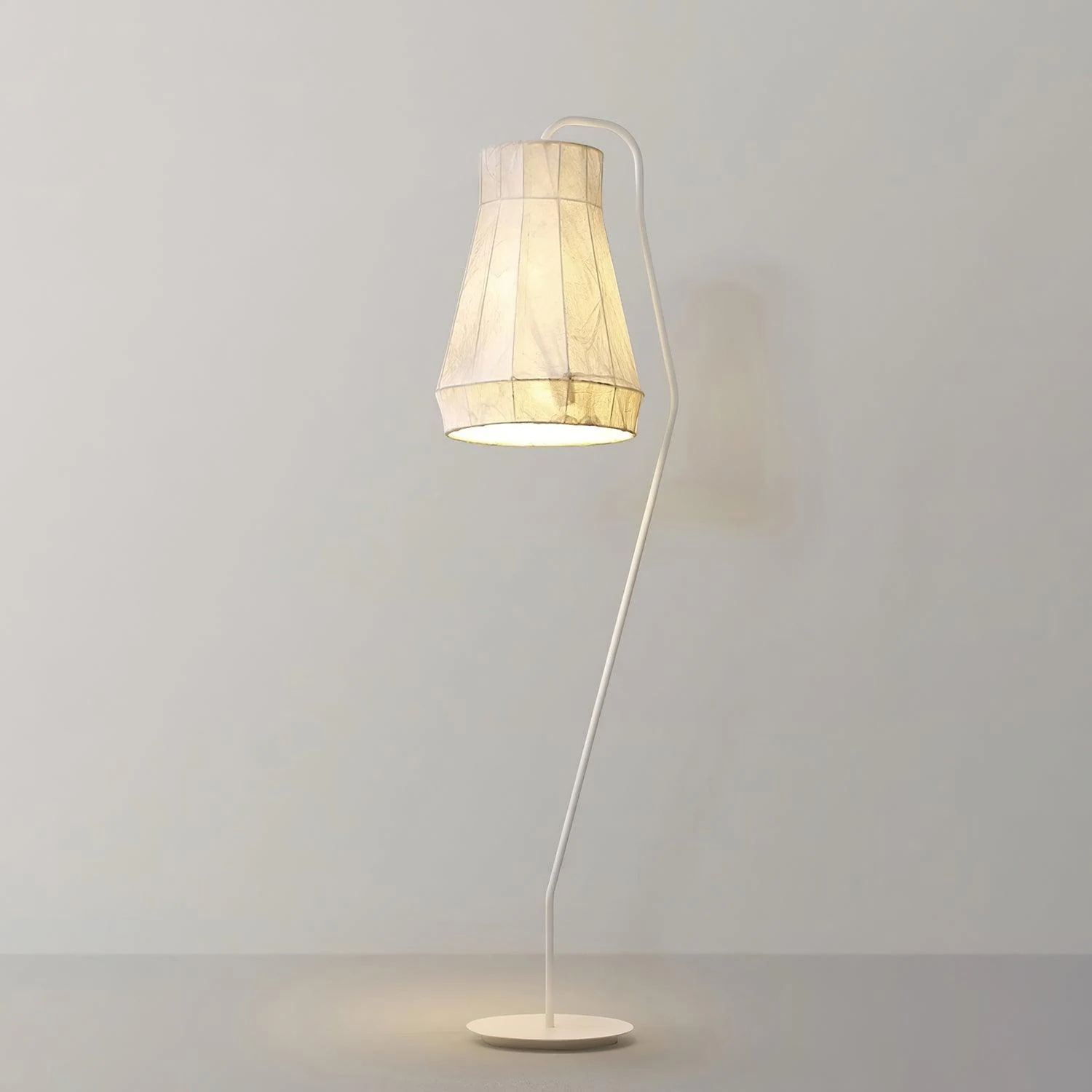 Karman Floor Lamp - Lumpaz