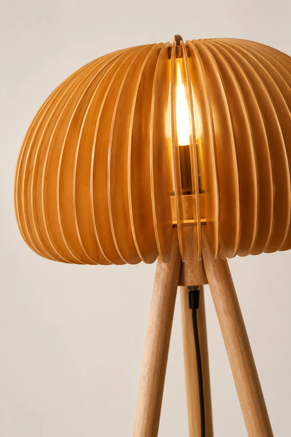 Wooden Pumpkin Floor Lamp - Lumpaz