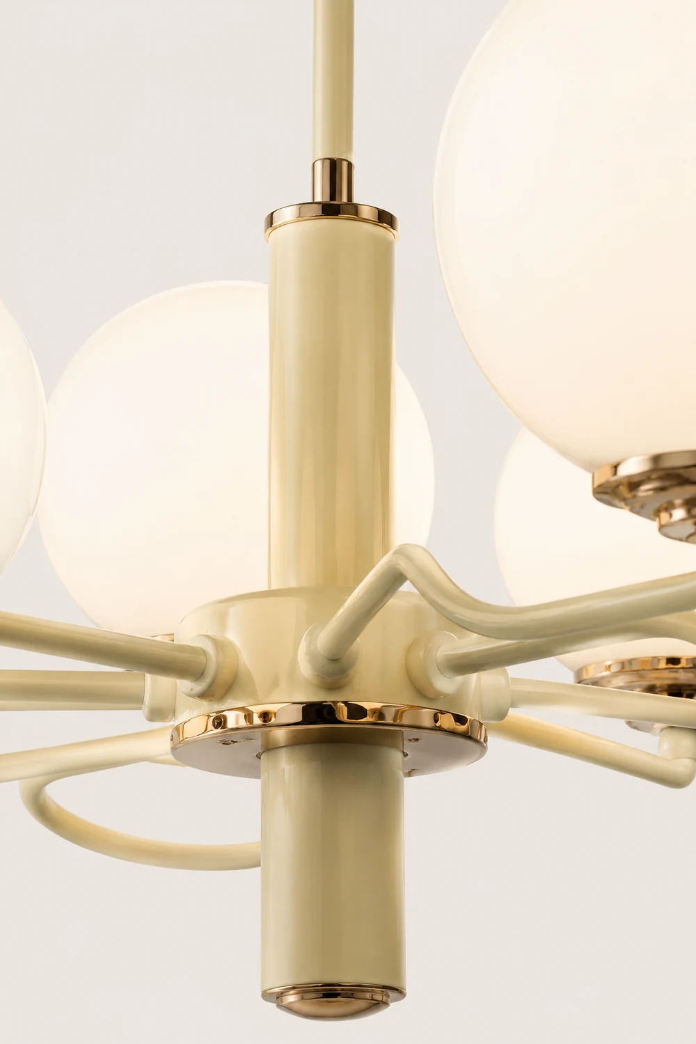 Radiant Globe Chandelier - Lumpaz