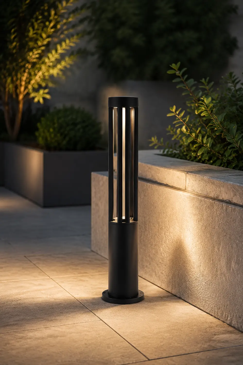 Black Cylindrical Garden Outdoor Light with Solar Panel - Lumpaz