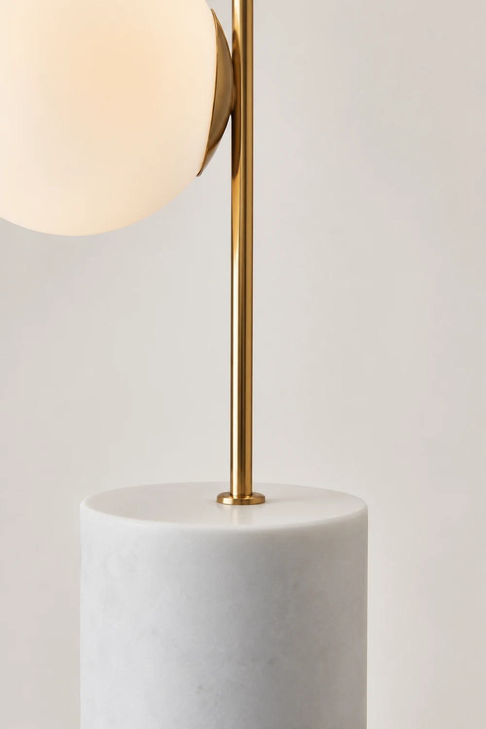 Sphere & Stem Table Lamp - Lumpaz