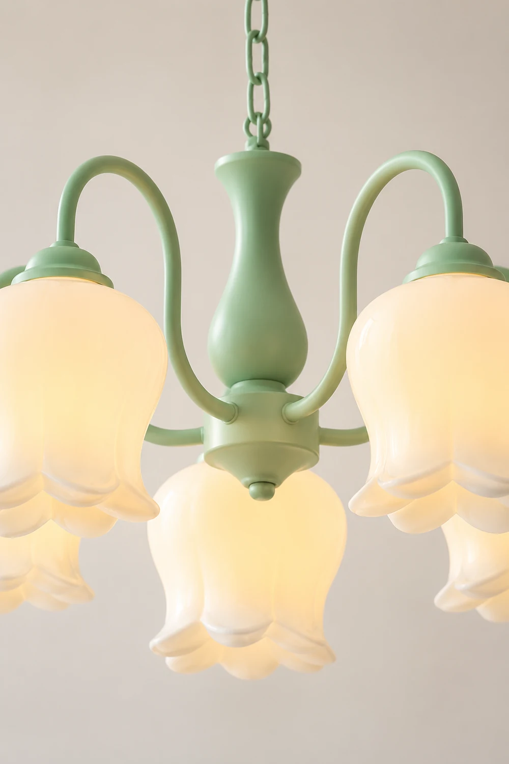 Elegant Lilium Chandelier - Lumpaz