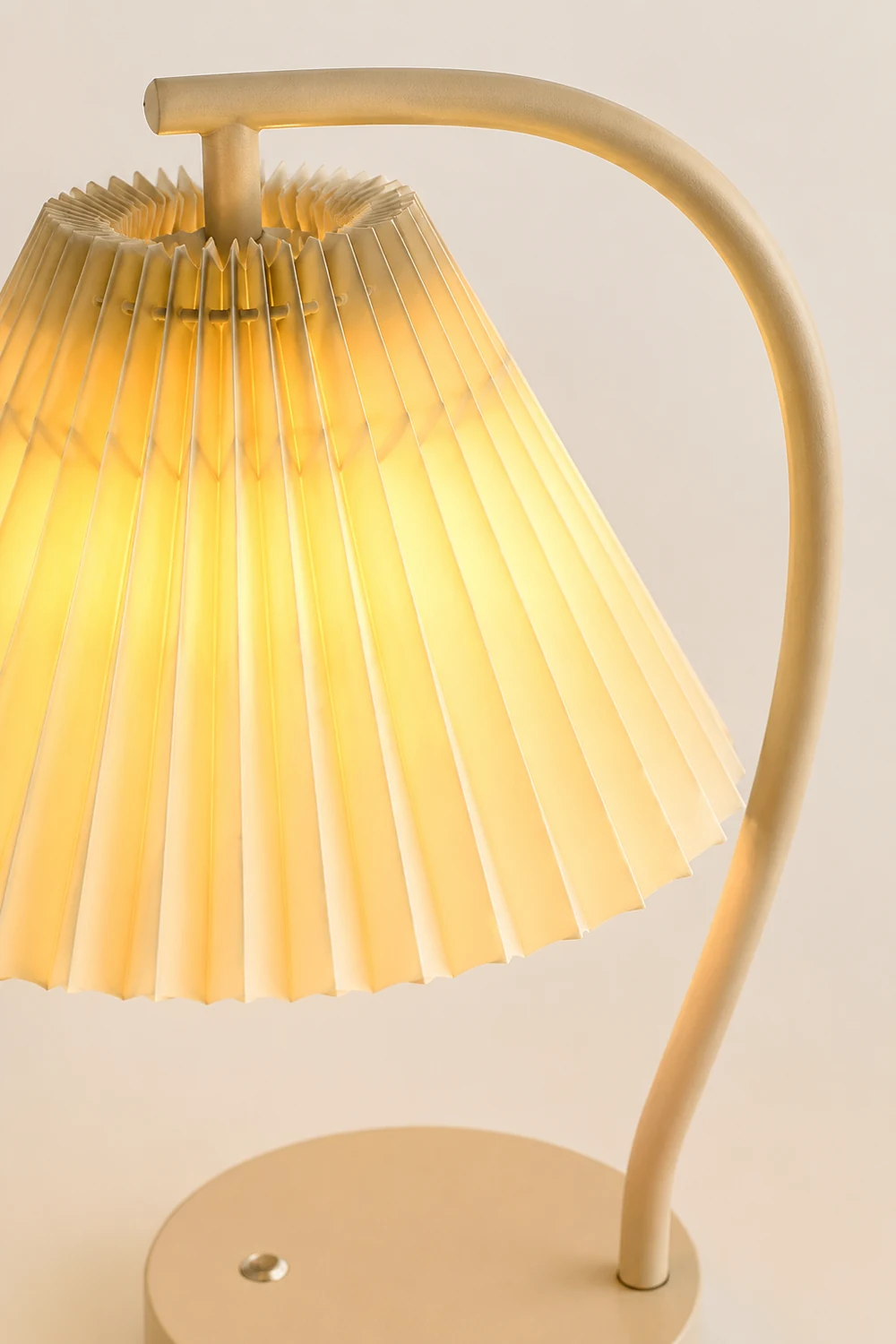 Crescini Pleated Table Lamp - Lumpaz