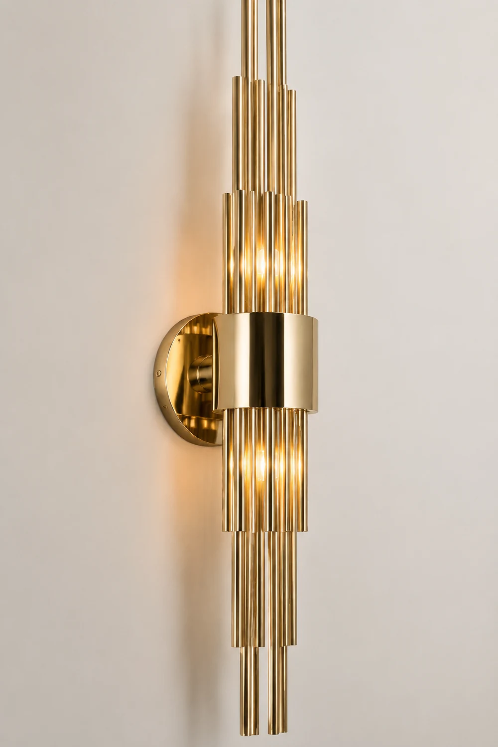 Gold Streamline Wall Lamp - Lumpaz