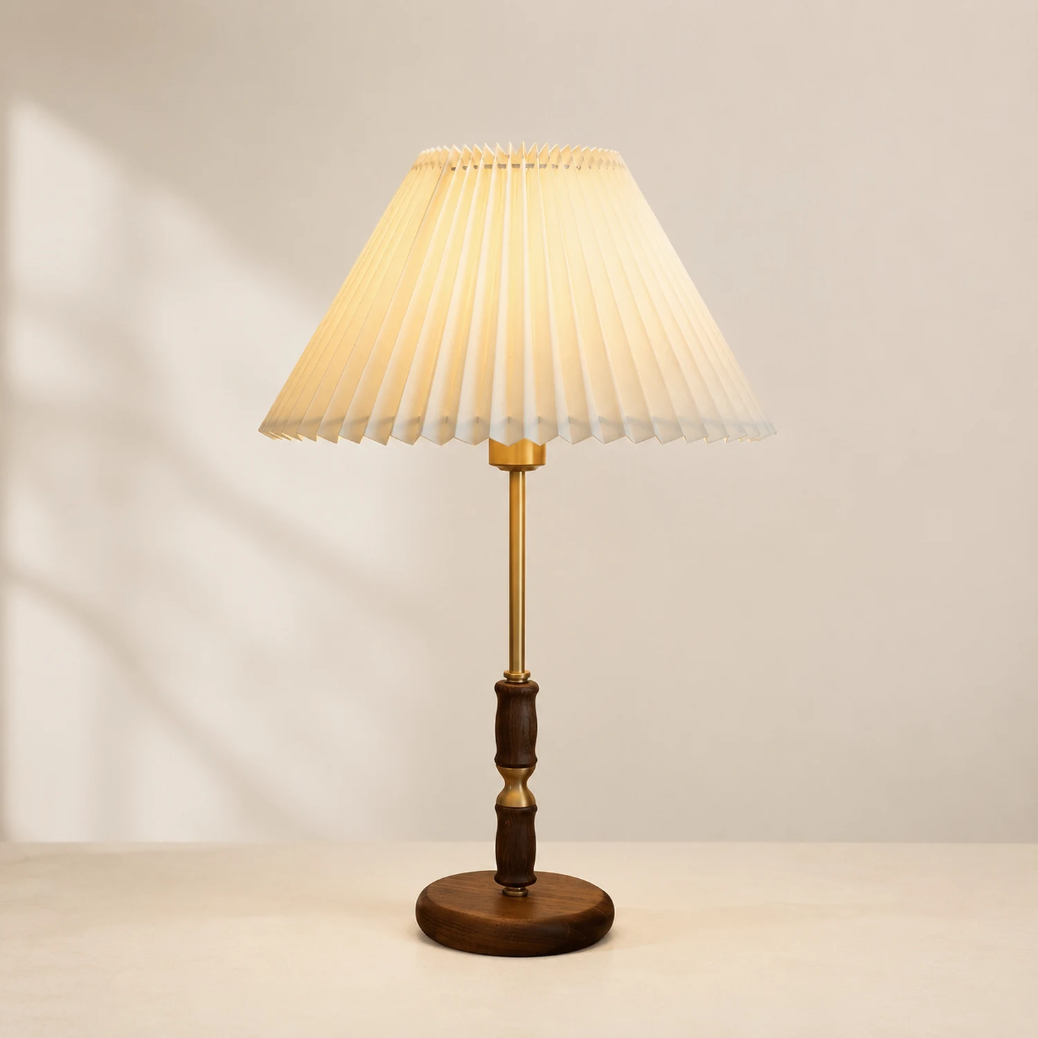Le Klint Table Lamp - Lumpaz