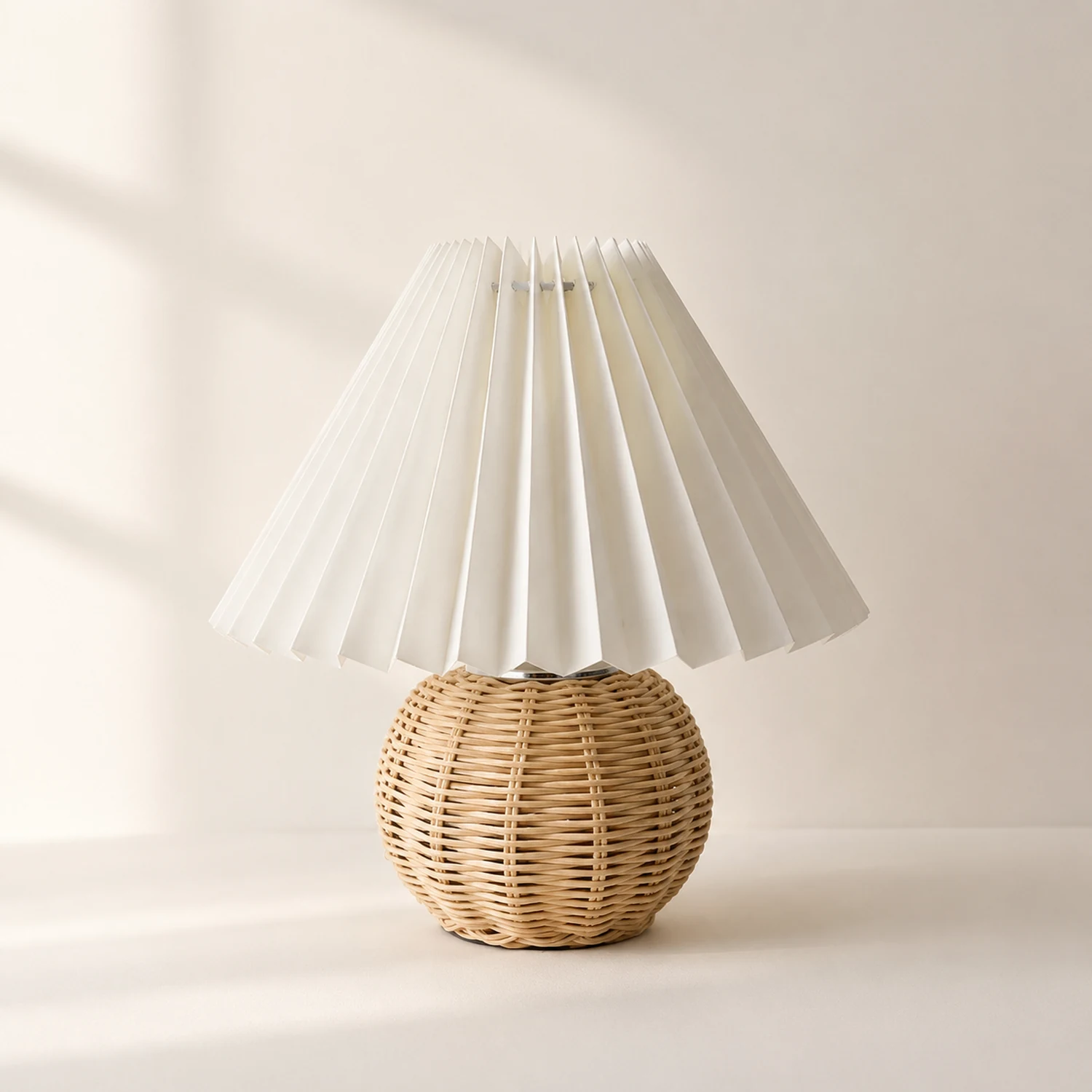 Rattan Pleated Built-in Battery Table lamp - Lumpaz