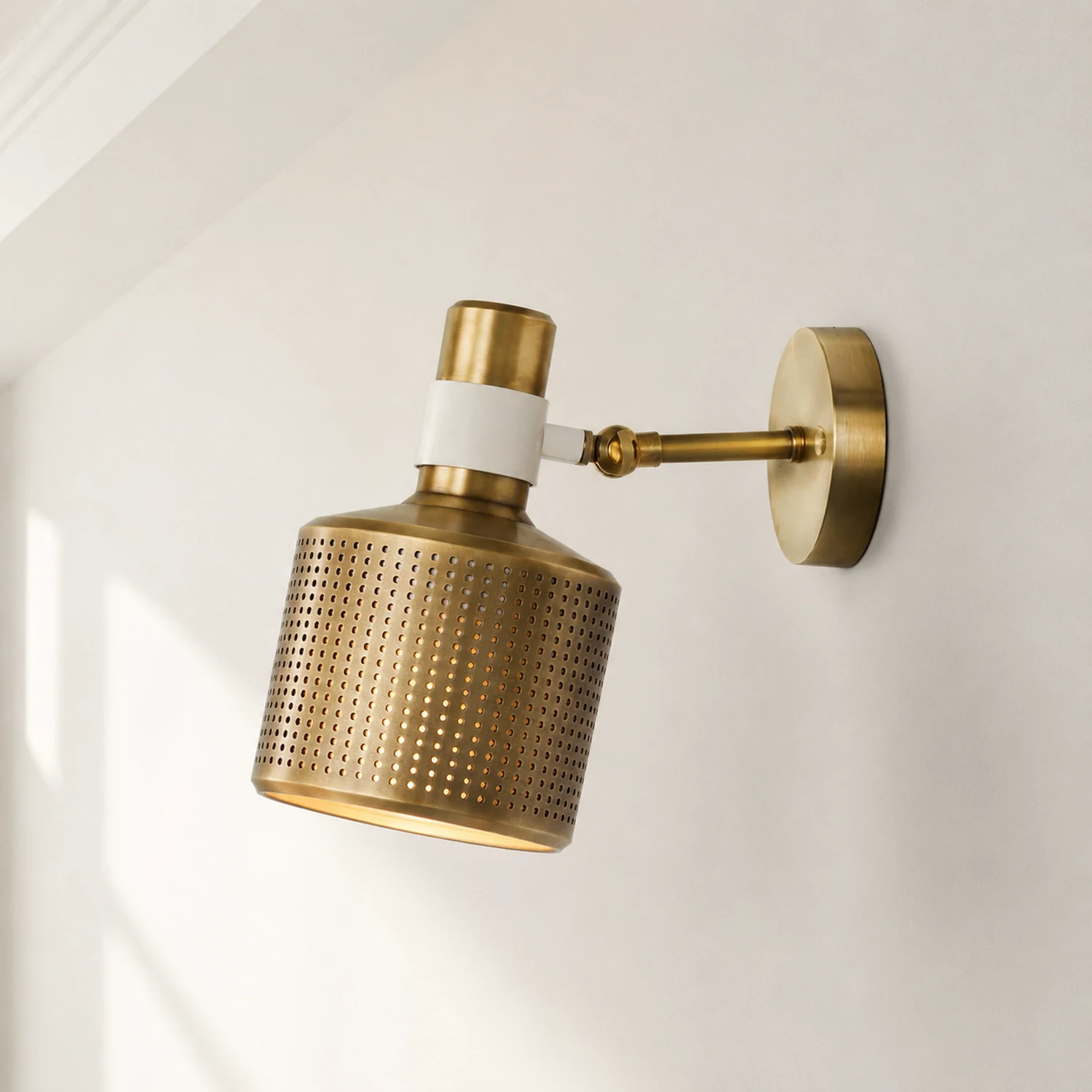 Riddle Wall Light - Lumpaz