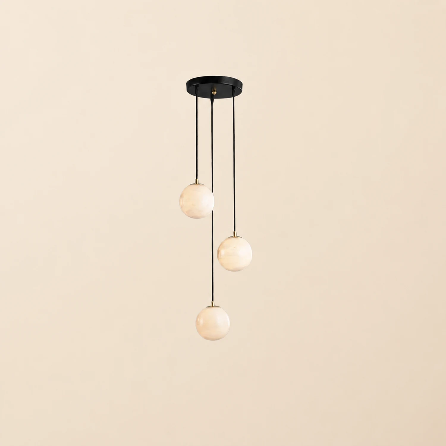 Alabaster Balls Cluster Chandelier - Lumpaz